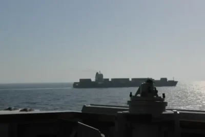 Blitz Usa nel Golfo: nave iraniana sequestrata, tensione alle stelle