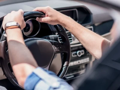 Addio libretto e certificato: cosa cambia per chi guida