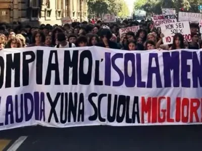 Claudia, 15 anni, morta nel silenzio: ora i ragazzi di Catania urlano verità