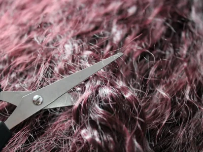 Capelli tagliati a scuola: il caso di Mestre diventa nazionale