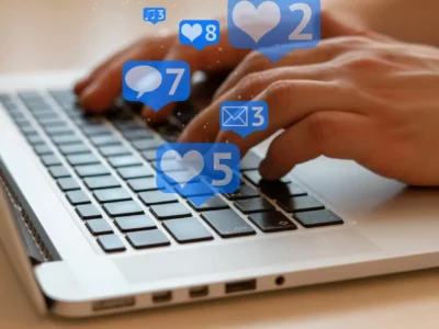 Non basta il passaporto: gli USA vogliono vedere i tuoi social!