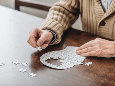 Alzheimer nelle RSA, Cassazione ribalta tutto: rette non spettano alle famiglie