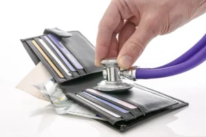 Liste d’attesa sanitarie: più visite, ma cure ancora in coda