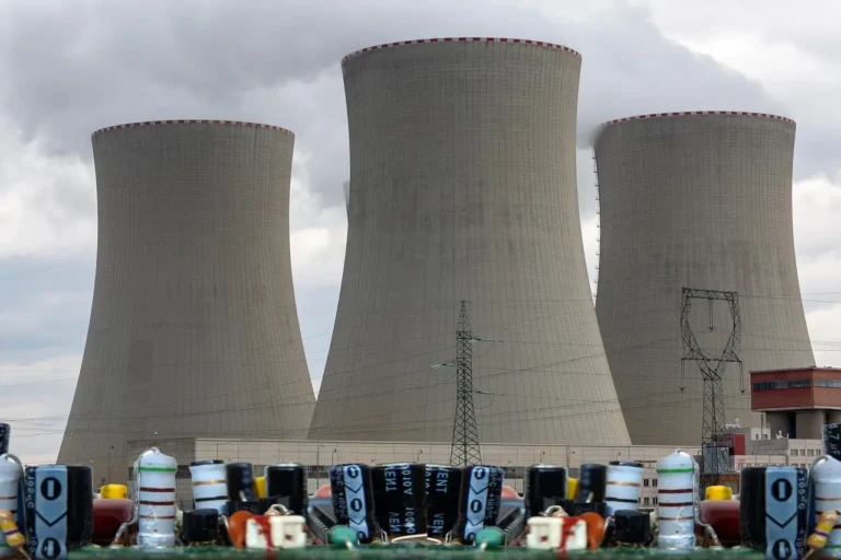 Prima via libera della Camera al nucleare: ma non esistono ancora i "reattori puliti"