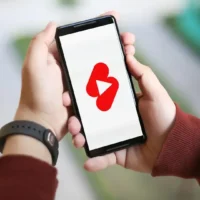 Su YouTube l’IA creerà un feed video personalizzato solo per te