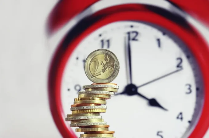 Gli stipendi pubblici e privati sono “al palo” da 30 anni