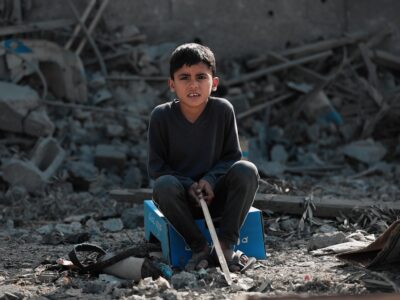 I cecchini nella Striscia di Gaza che sparano sui bambini