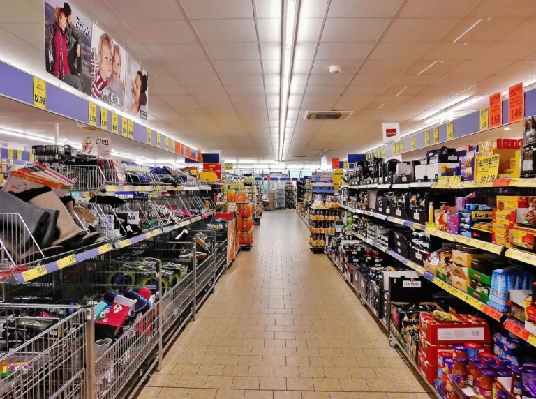 Salmonella nelle uova e pesticidi nel riso: allerta nei supermercati