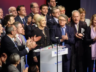 Presidenziali Francia 2027, Marine Le Pen parte favorita