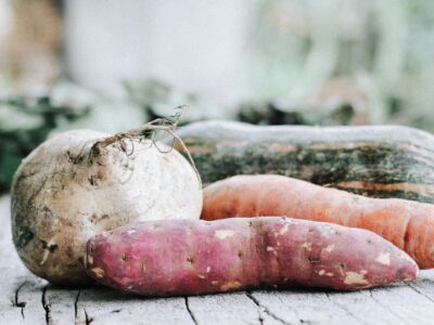 Dai Paesi Bassi una ricetta contro lo spreco: comprare frutta orribile