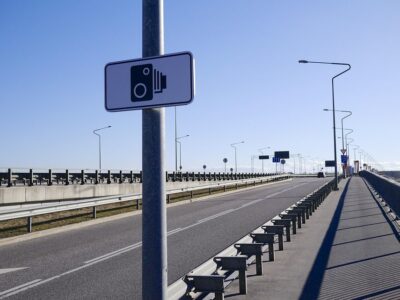 Il verbale da solo non prova la validità della multa dall’autovelox
