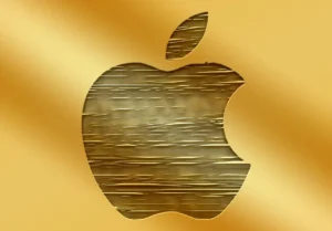 Tim Cook lascia Apple: i numeri dell’impero passato a John Ternus