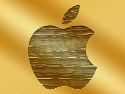 Tim Cook lascia Apple: i numeri dell’impero passato a John Ternus